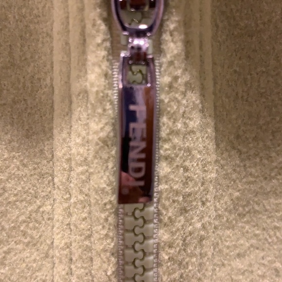 FENDI - Picture 3 of 4